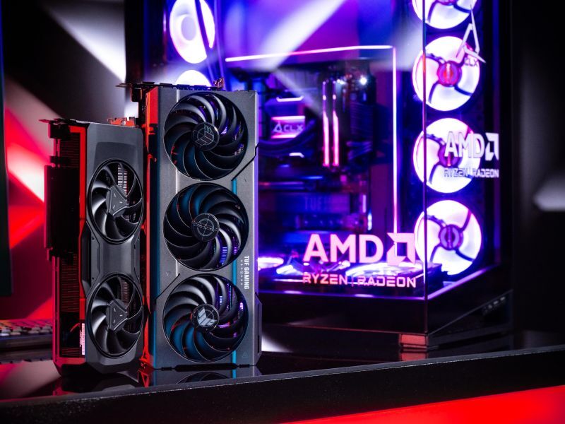 Say hello to ultra-fast 1440p gaming  with AMD Radeon RX 7800 XT & RX 7700 XT